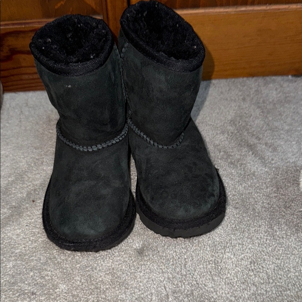 UGG Black Suede Casual Boots